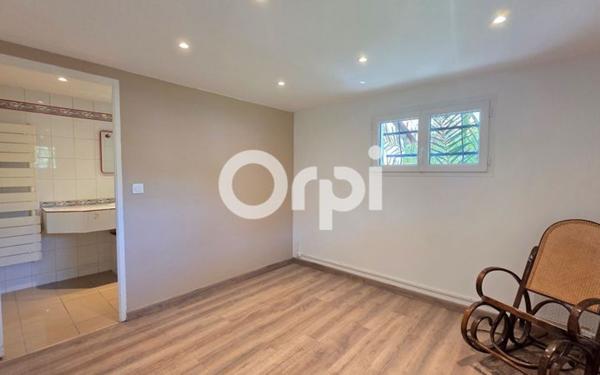 Maison à vendre    6 pièces • 130,20 m2 Décines-Charpieu