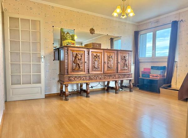 Beau 4 pièces de 81 m², cave et parking couvert