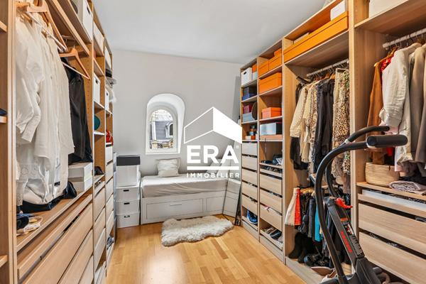 Appartement Paris 5 pièce(s) 115.15 m2