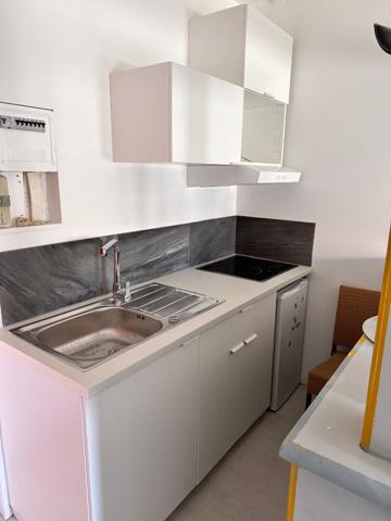 A LOUER STUDIO CENTRE VILLE ,  La rochelle