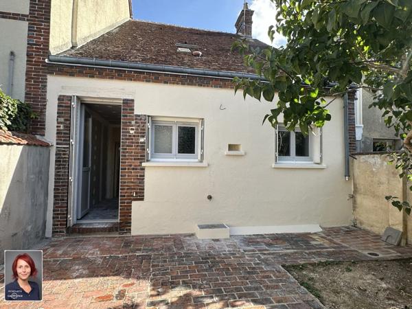 Au centre de Courville-Sur-Eure - maison de 83 m², trois chambres, vie de plain pied