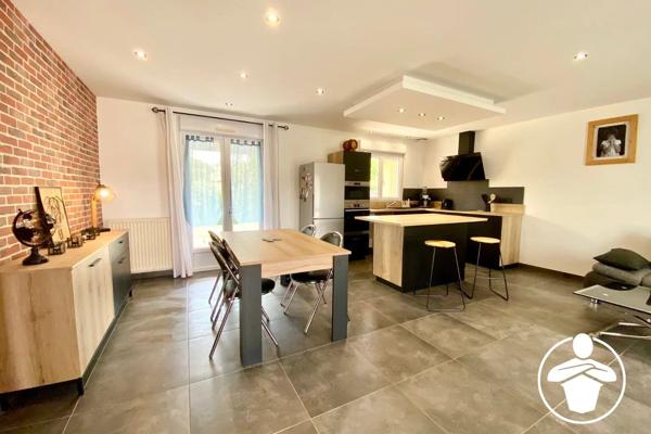 Vente                                                      Maison
                        
                     5 pièces                      79 m2                     à Casseneuil