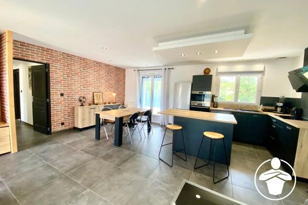 Vente                                                      Maison
                        
                     5 pièces                      79 m2                     à Casseneuil