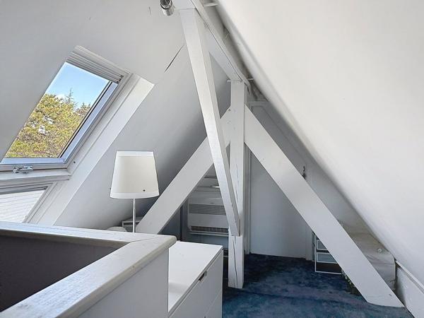 Crépieux limite Caluire belle maison familiale au calme d'une impasse