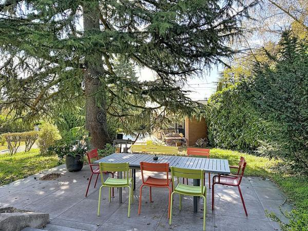 Crépieux limite Caluire belle maison familiale au calme d'une impasse