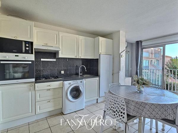 Saint-Cyprien - Appartement avec parking privé vue marina