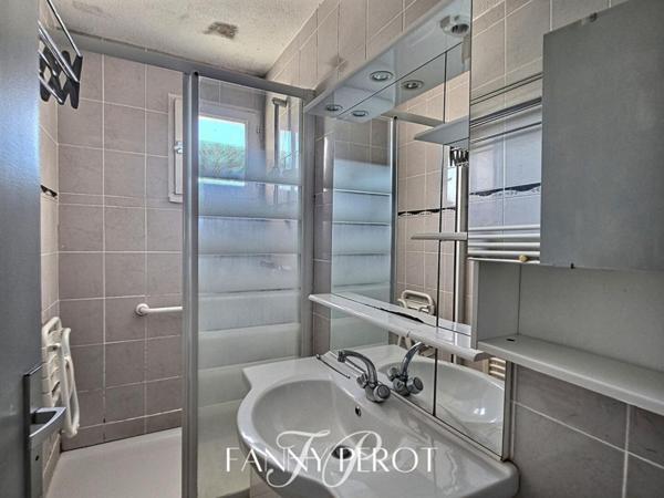 Saint-Cyprien - Appartement avec parking privé vue marina