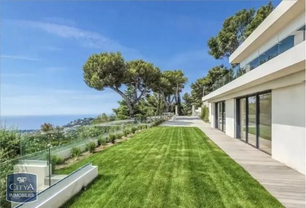 Maison à vendre 5 pièces 238m² Roquebrune-Cap-Martin (06190)