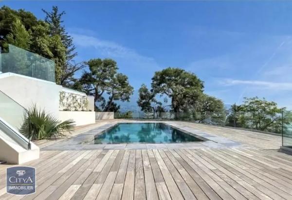 Maison à vendre 5 pièces 238m² Roquebrune-Cap-Martin (06190)