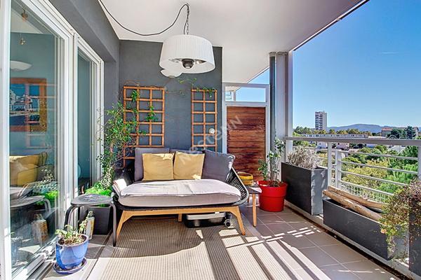 Marseille 13 -ème 14 -ème LES CHLOROPHYLLES -T3 lumineux avec grande terrasse, box et résidence récente