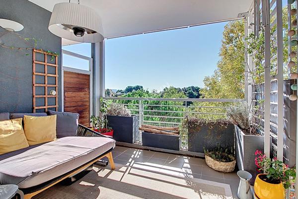 Marseille 13 -ème 14 -ème LES CHLOROPHYLLES -T3 lumineux avec grande terrasse, box et résidence récente