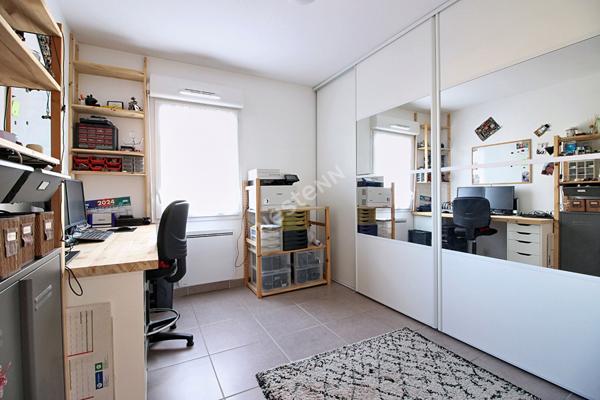 Marseille 13 -ème 14 -ème LES CHLOROPHYLLES -T3 lumineux avec grande terrasse, box et résidence récente