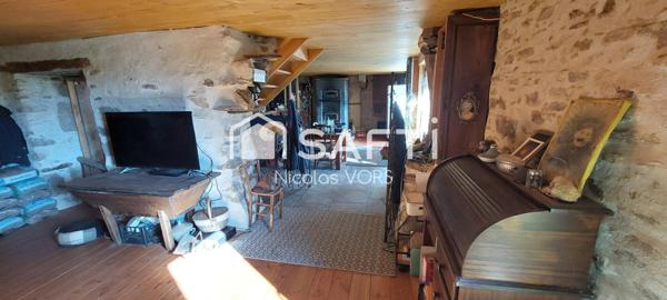 -A VENDRE- CASTRIEUX- Maison 160m2-terrain 5700 m2-288 000 euros