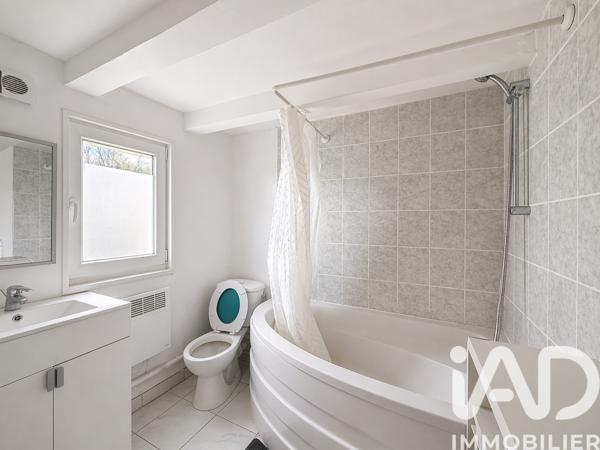 Immeuble à vendre 165 m² Louches
