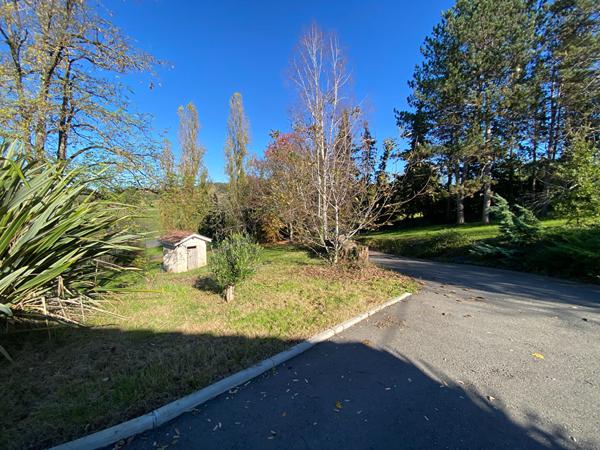 47300 VILLENEUVE SUR LOT Maison de plain pied à Villeneuve/Lot avec piscine