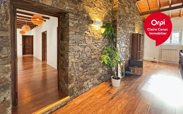 Maison à vendre    6 pièces •  Burlats