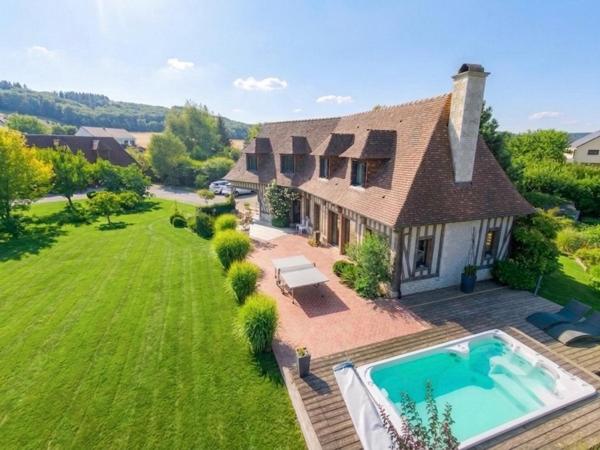 Maison à BROSVILLE, 27930 - 6 pièces 151m²
