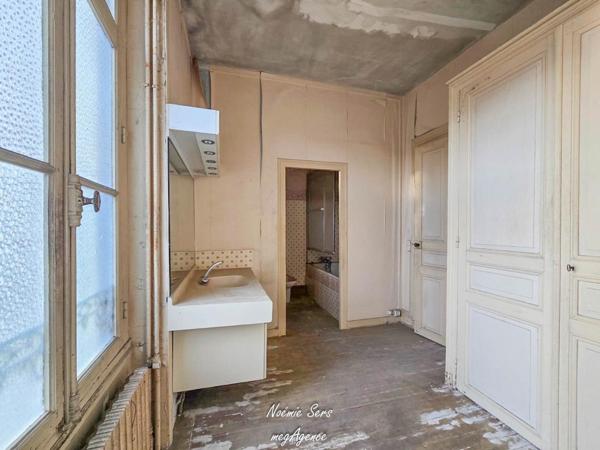 Maison à CHOLET, 49300 - 11 pièces 223m²