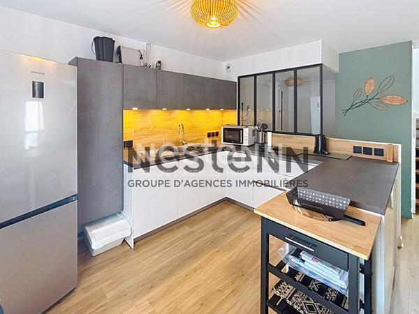 A VENDRE - T3 rénové 67 m² avec Garage - PLEIN CENTRE DE SURZUR