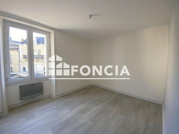 Location Appartement 3 pièces 58.82 m² - 21 RUE DE LA TREMOILLE Thouars 79100