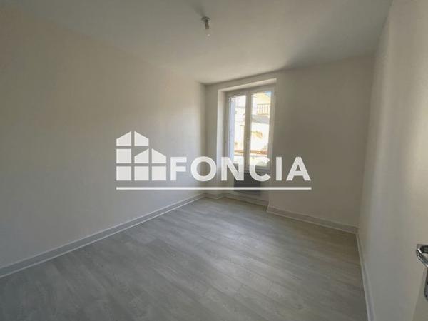 Location Appartement 3 pièces 58.82 m² - 21 RUE DE LA TREMOILLE Thouars 79100