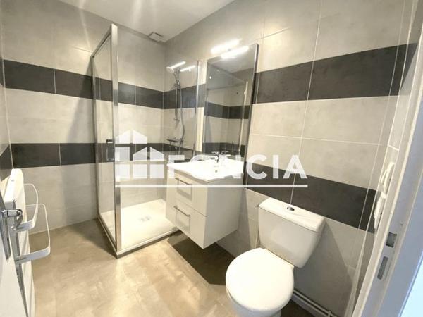 Location Appartement 3 pièces 58.82 m² - 21 RUE DE LA TREMOILLE Thouars 79100