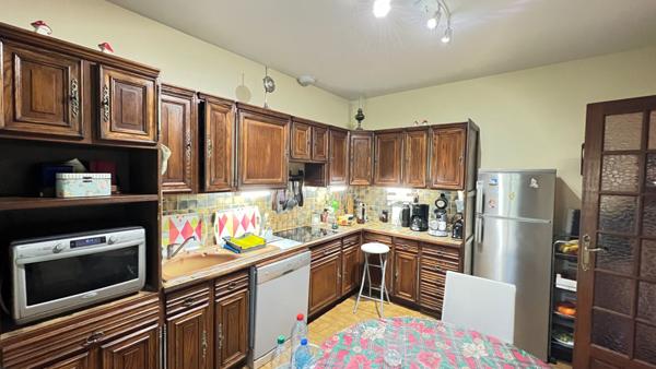 MAISON NOAILLES PROCHE... 6 PIECES, 4 CHAMBRES, VERANDA, S/SOL TOTAL, 1696 M² DE TERRAIN