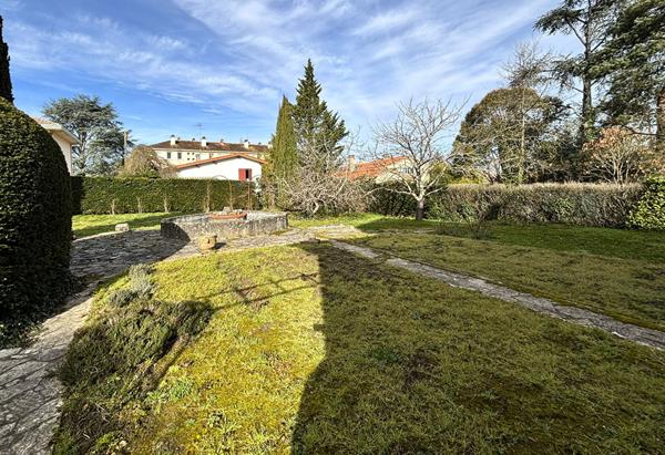 Charmante maison avec grand jardin à Montauban quartier Beausoleil