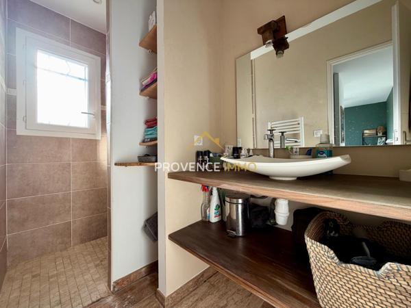 Salon-de-Provence (13300) Maison Plain Pied - 110m² - Garage - Piscine - Terrain de 688m²