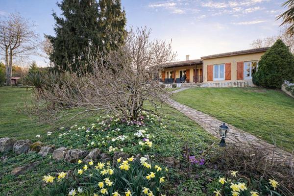 Maison plain pied au calme