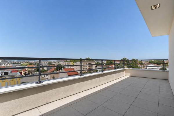 Appartement Colombes 4 pièce(s) 75.35 m2