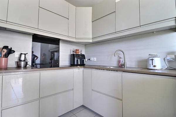 Appartement Colombes 4 pièce(s) 75.35 m2