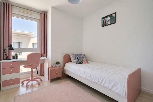 Appartement Colombes 4 pièce(s) 75.35 m2