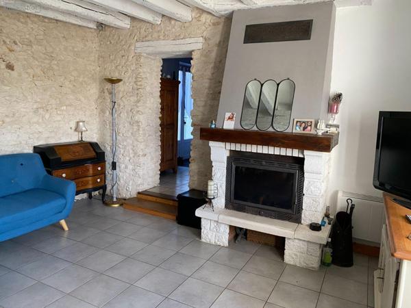 Maison à vendre à Paulnay dans l'Indre (36290), ref : 1051568