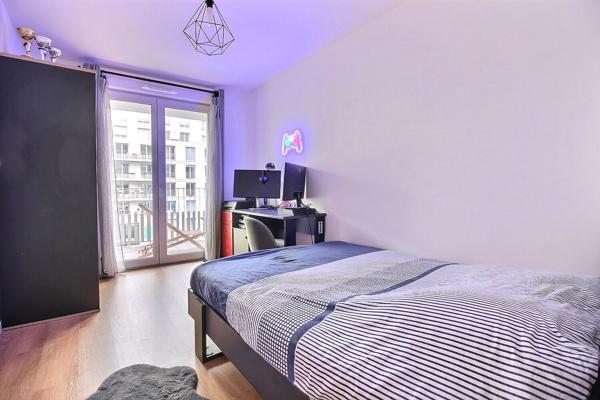 4 pièces avec balcon au pied du métro