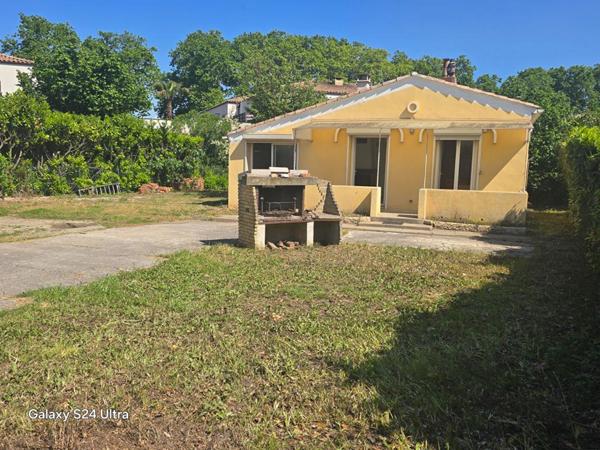 Maison Fabregues 4 pièce(s) 62 m2 sur 320 m² de terrain - prévoir travaux