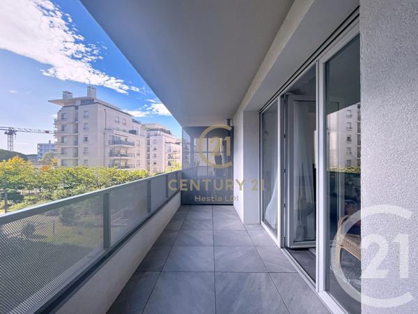 Appartement F3 à vendre  3 pièces - 67,71 m2 LYON - 69008