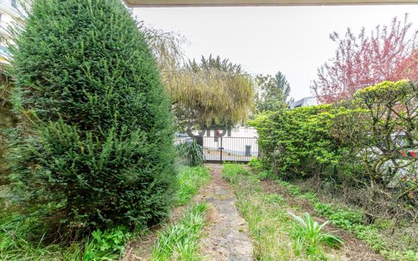 Maison à vendre    5 pièces • 85,48 m2 Saint-Maur-des-Fossés