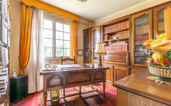 Maison à vendre    5 pièces • 85,48 m2 Saint-Maur-des-Fossés