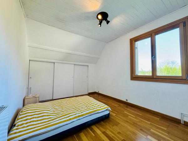 Maison familiale avec piscine sur 3 625 m² de terrain