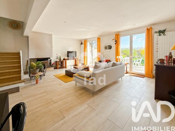 Location maison 6 pièces 119 m² Lésigny