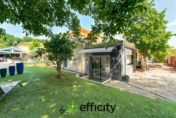 Maison
         6 pièces
        - 183 m² Bien prestige 895 000 € *