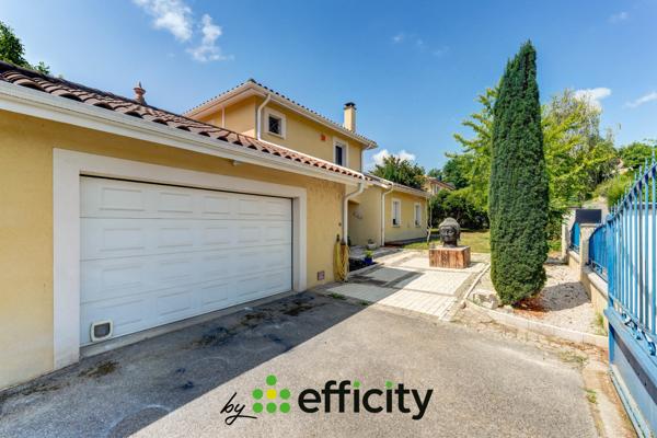 Maison
         6 pièces
        - 183 m² Bien prestige 895 000 € *
