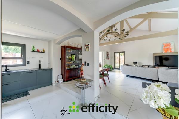 Maison
         6 pièces
        - 183 m² Bien prestige 895 000 € *