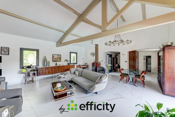Maison
         6 pièces
        - 183 m² Bien prestige 895 000 € *