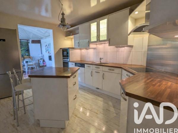 Maison à vendre 6 pièces 197 m² La Ferté-Alais