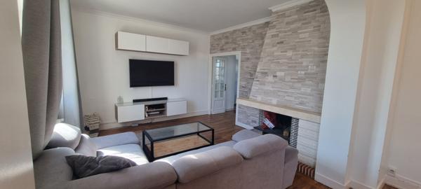 Blois Maison atypique 156 m2 proche gare.