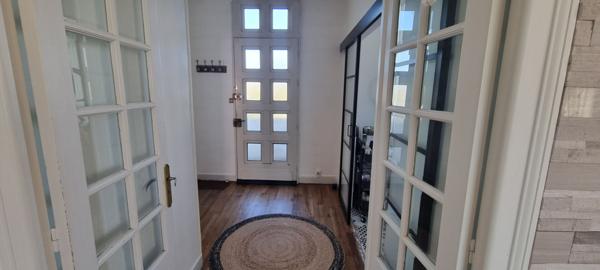 Blois Maison atypique 156 m2 proche gare.