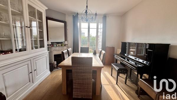 Maison 7 pièces de 185 m² à Chatou (78400)