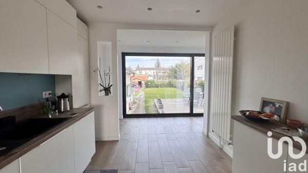 Maison 7 pièces de 185 m² à Chatou (78400)